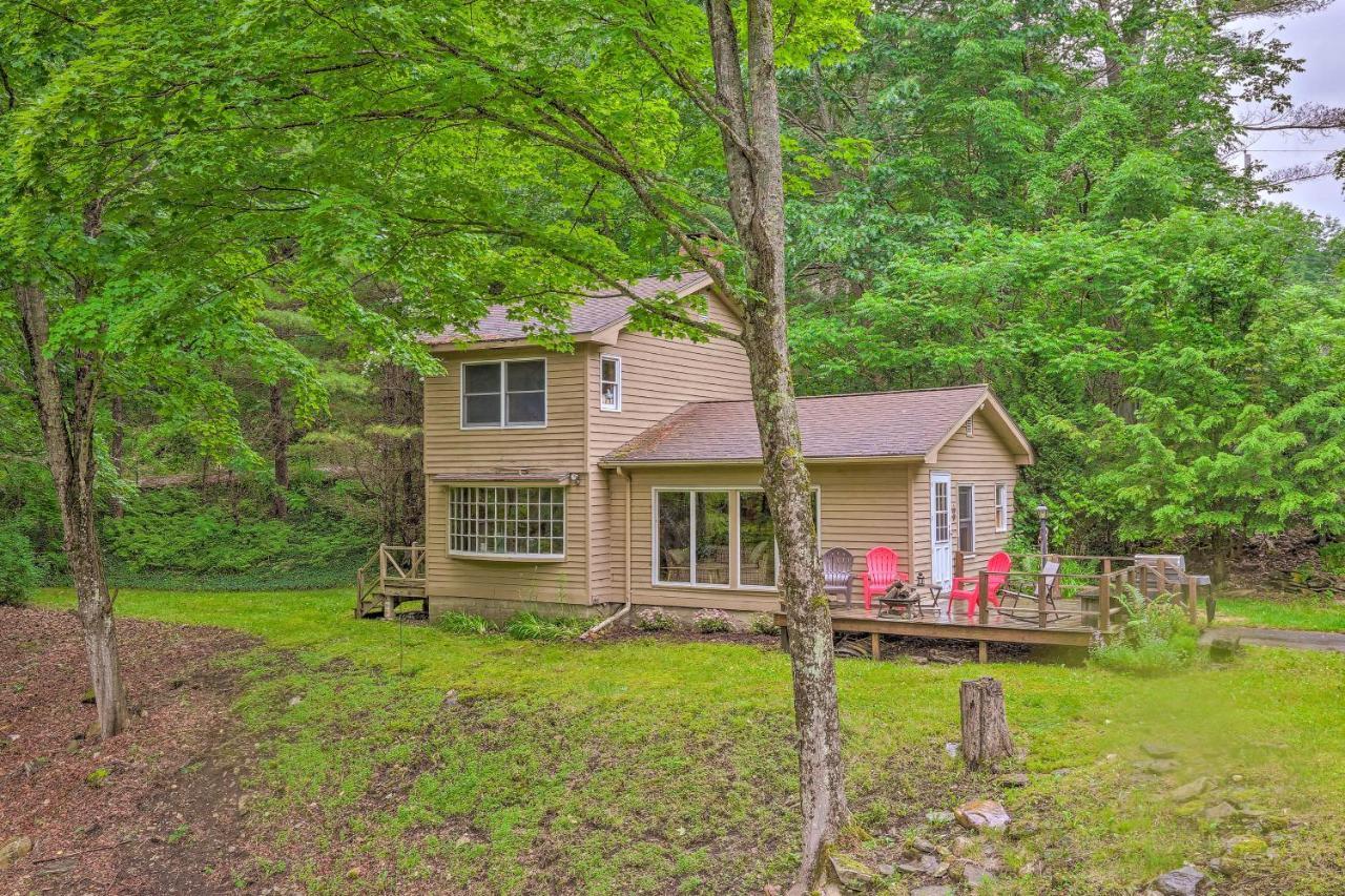 The Mill River Cabin With Fireplace And River View! Villa Exterior photo